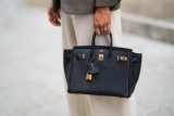 Why are second-hand luxury bags fashionable?